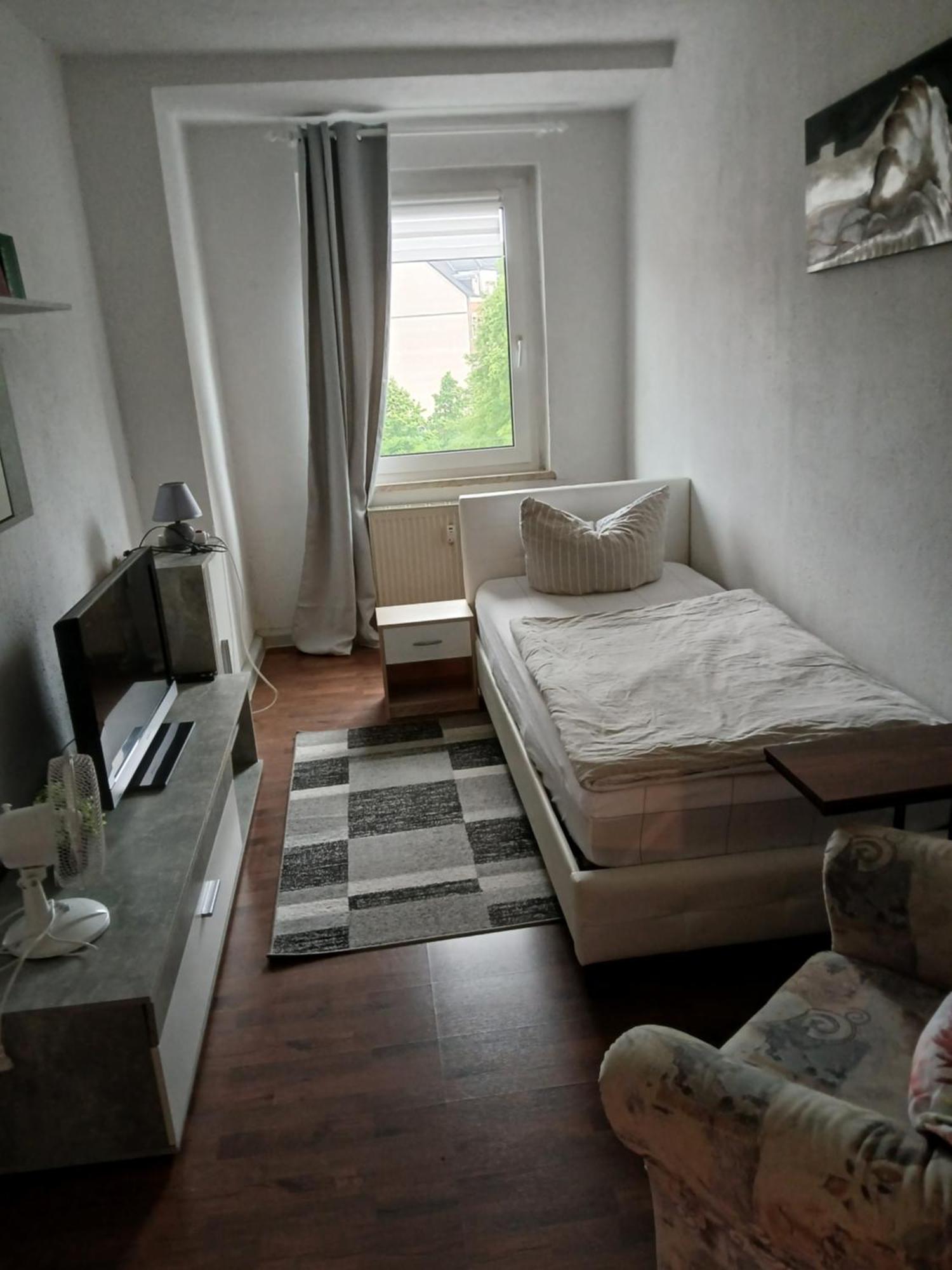 Kleine Wohnung Fuer Monteure Und Dienstreisen Zwickau Extérieur photo